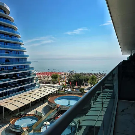 Sere White Titanic By Endless Summer - Premium Sea View Lejlighed Năvodari