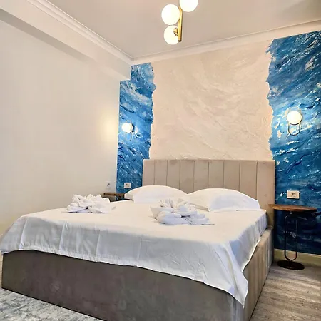 Sere White Titanic By Endless Summer - Premium Sea View