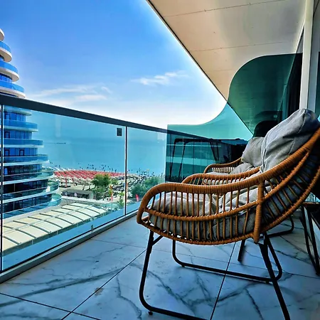 Sere White Titanic By Endless Summer - Premium Sea View Apartamento Năvodari